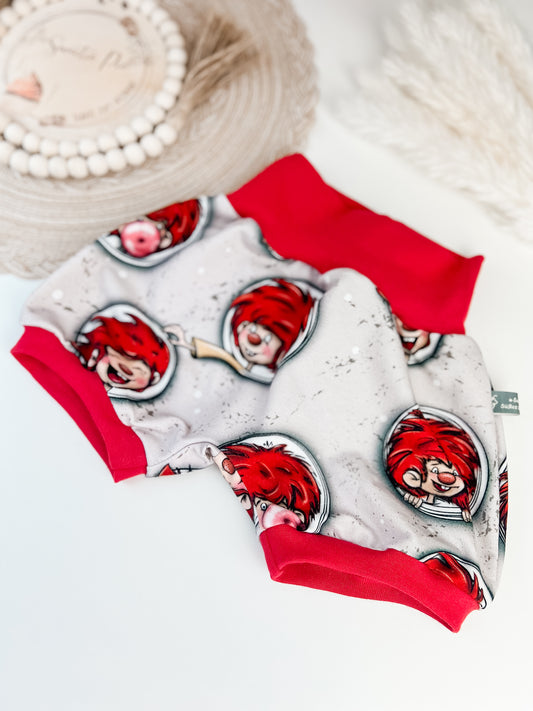 Kurze Baby Pumphose Kobold – Grauer Bio-Stoff mit frechem Wicht – Sommerhose handgemacht – Mitwachsend & bequem – Geschenk zur Geburt