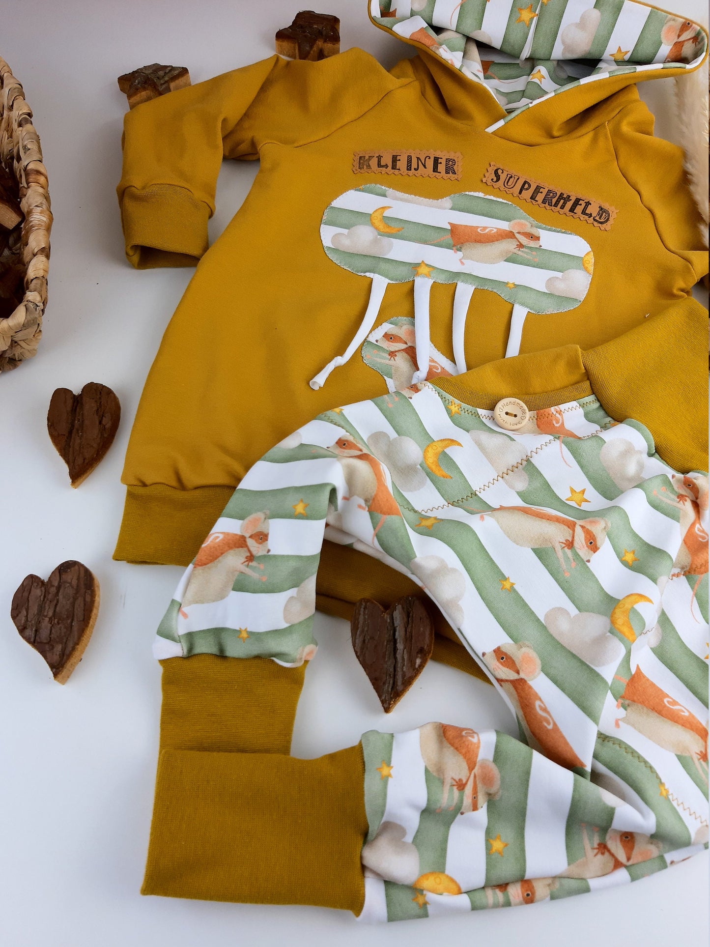 Oversized Baby und Kinder-Set: Hoodie mit Superhelden-Maus und Slim Harem Hose – Bio French Terry, Unisex, personalisierbar Gr. 62 - 128