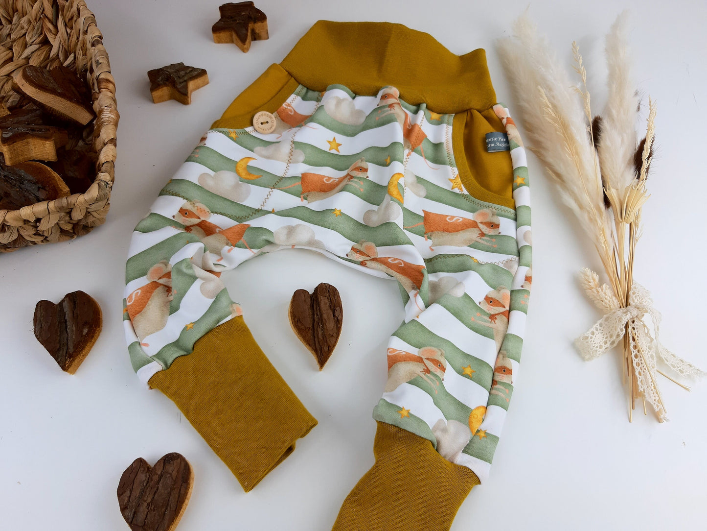 Oversized Baby und Kinder-Set: Hoodie mit Superhelden-Maus und Slim Harem Hose – Bio French Terry, Unisex, personalisierbar Gr. 62 - 128