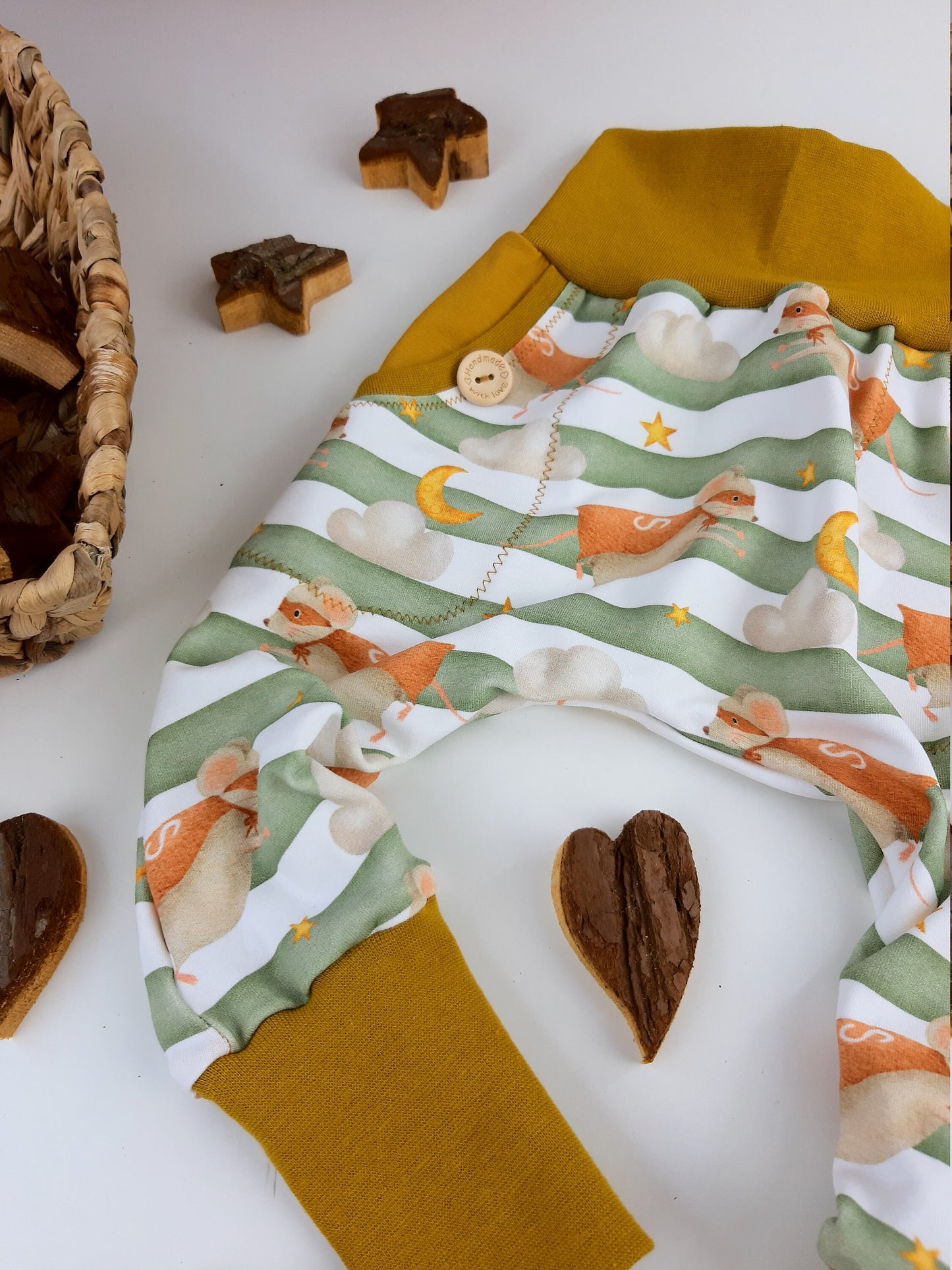Oversized Baby und Kinder-Set: Hoodie mit Superhelden-Maus und Slim Harem Hose – Bio French Terry, Unisex, personalisierbar Gr. 62 - 128