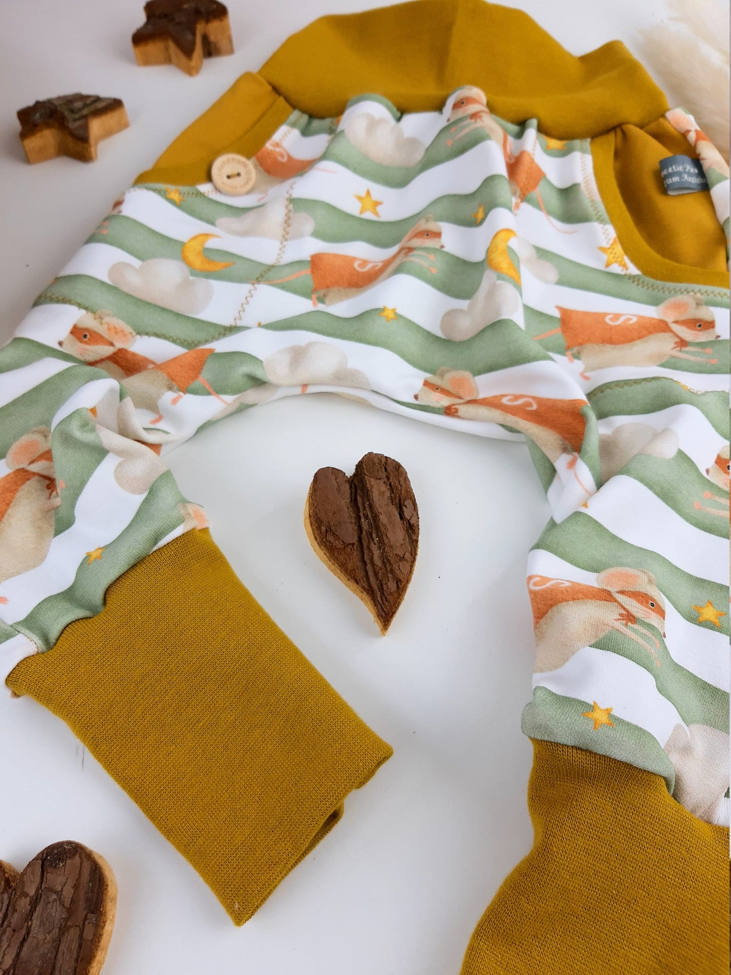 Oversized Baby und Kinder-Set: Hoodie mit Superhelden-Maus und Slim Harem Hose – Bio French Terry, Unisex, personalisierbar Gr. 62 - 128
