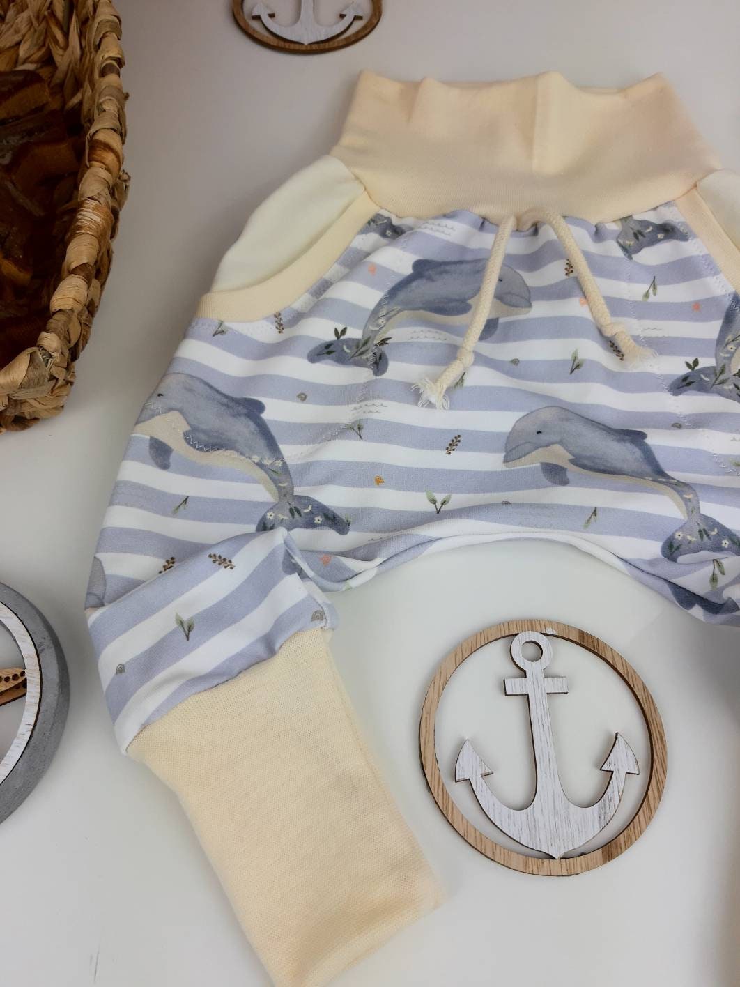 Oversized Baby und Kinder-Set: Hoodie mit Delfin-Applikation und Slim Harem Hose – Bio French Terry, Unisex, personalisierbar Gr. 62- 128