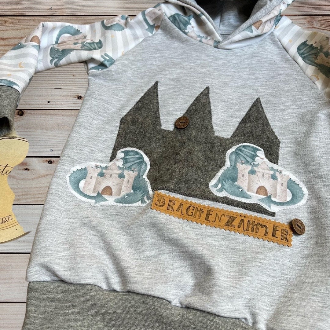 Oversized Baby und Kinder-Set: Hoodie mit Drachen Applikation und Slim Harem Hose – Bio French Terry, personalisierbar Gr. 62 - 128
