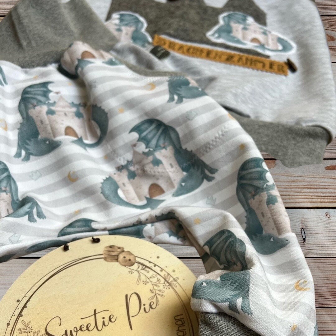 Oversized Baby und Kinder-Set: Hoodie mit Drachen Applikation und Slim Harem Hose – Bio French Terry, personalisierbar Gr. 62 - 128