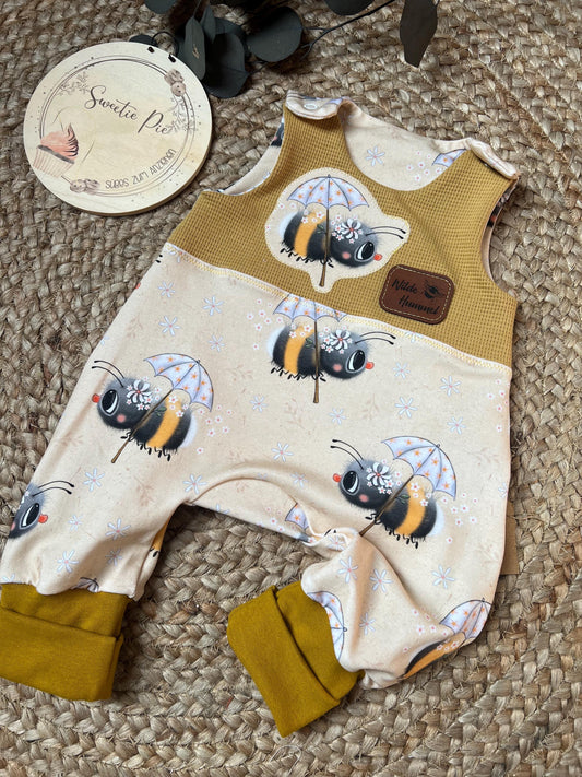 Handgemachter Strampler Hummel Biene & Waffeljersey – Bio Baumwolle – Unikat für Babys Romper Latzhose Baby Junge Mädchen