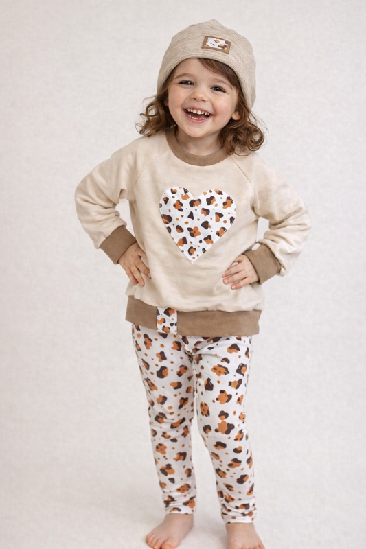 Leo Leggings für Kinder | Unisex Kinder Leggings mit Leo Print | Wahlweise Gummibund oder Bündchen | Bequeme Kindermode