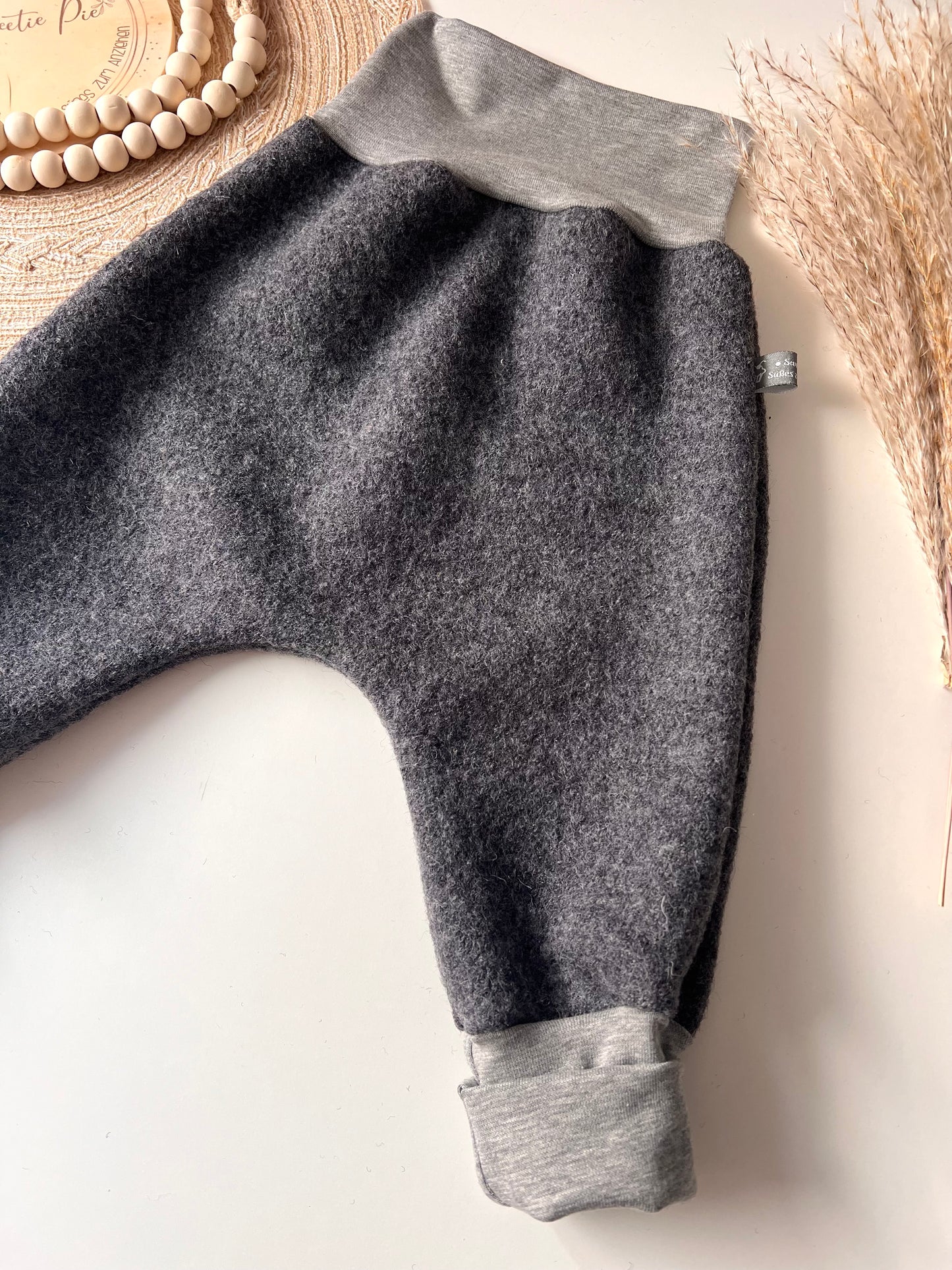 Walkhose aus 100% Schurwolle | handgenähte Kinderhose | Wollwalk Hose | Warm & Atmungsaktiv | 9 Farben | Handmade Unikat I 44 - 122