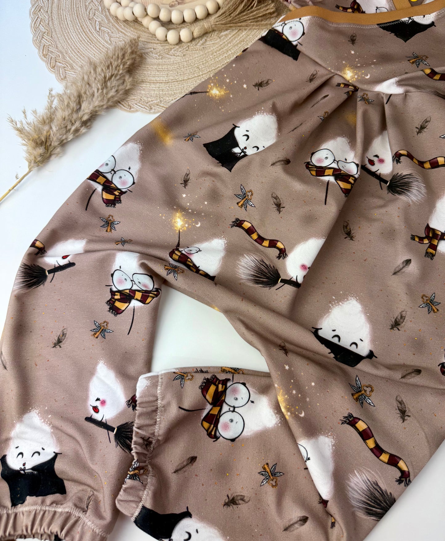 Pumpiger Haremromper „Magische Zuckerwatte“ | Bio Baumwolle | Handmade Baby Romper | Bequemer Einteiler | Mitwachsender Strampler