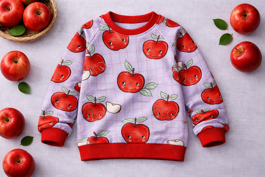Kinder Set Sweater & Slim Harem Hose | Oversized Kinder Sweater mit Apfel Motiv | Bequemes Kinder Outfit in Flieder & Rot | Unisex