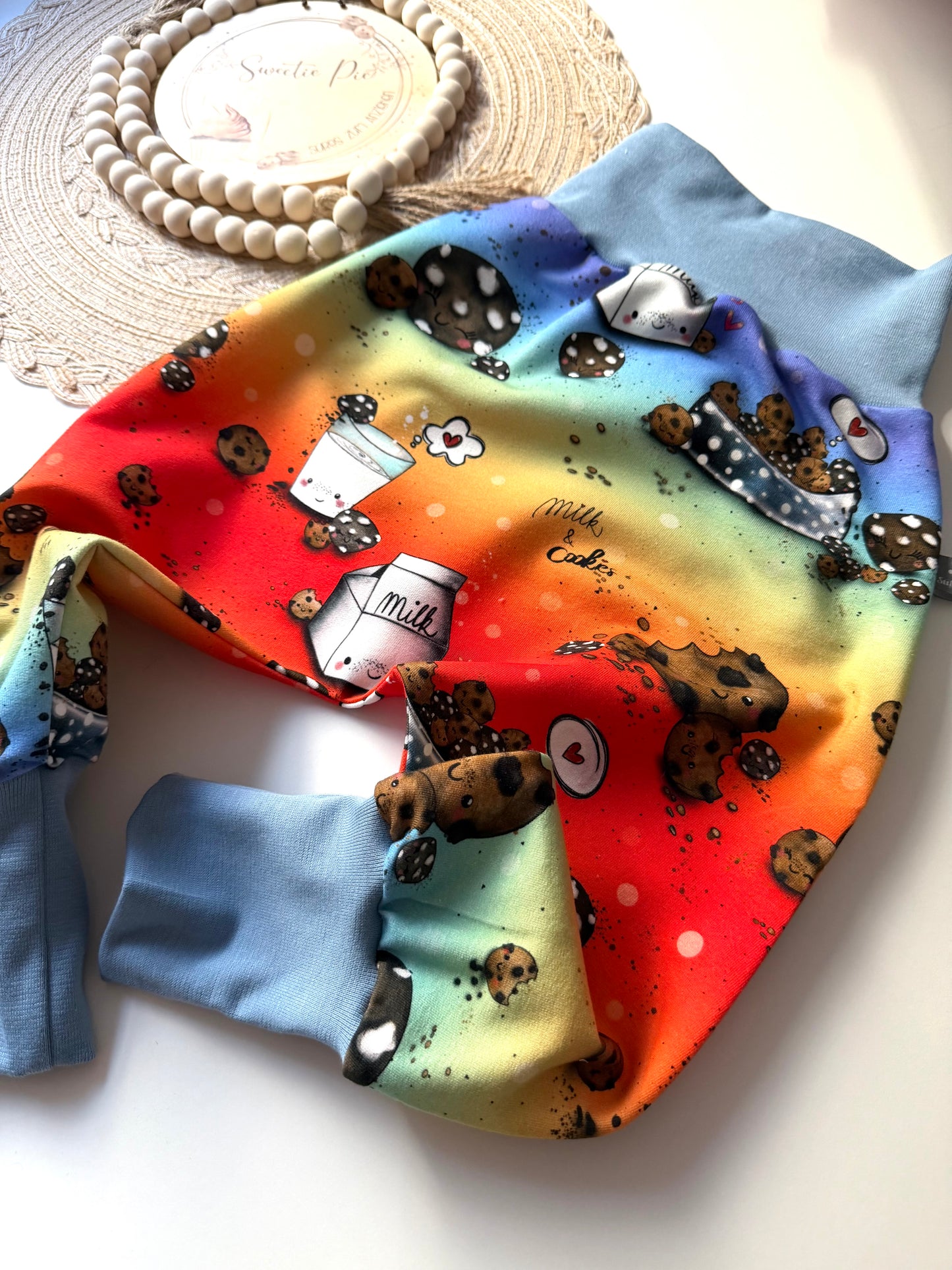 Pumphose Kinder „Cookies & Milk“ | Bio Baumwolle | Bunte Kinderhose | Handmade Pumphose | Mitwachsend & bequem I Gr. 44 - 122