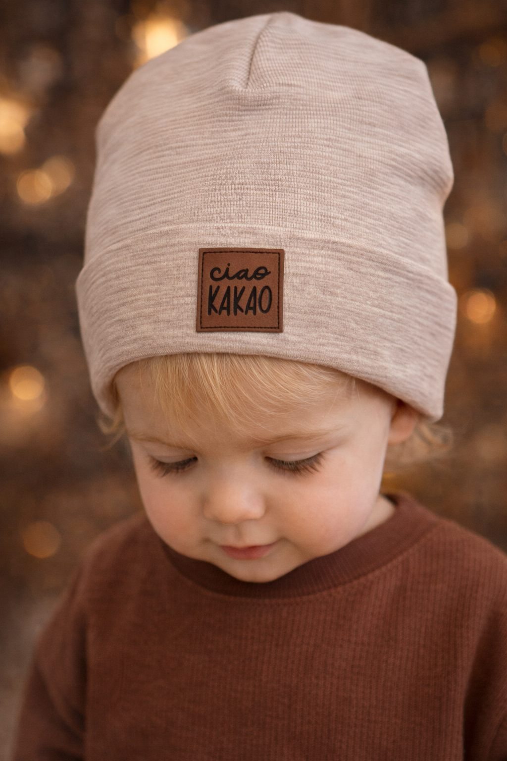 Hipster Beanie Mama Papa Kind | Partnerlook Ribjersey Mütze mit Patch | Unisex Kindermütze | Bequeme Übergangsmütze für Baby & Kind