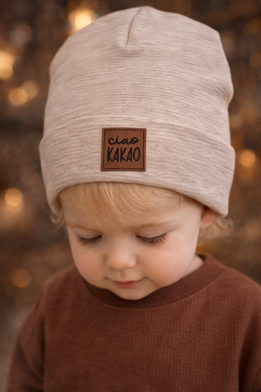 Hipster Beanie Mama Papa Kind | Partnerlook Ribjersey Mütze mit Patch | Unisex Kindermütze | Bequeme Übergangsmütze für Baby & Kind