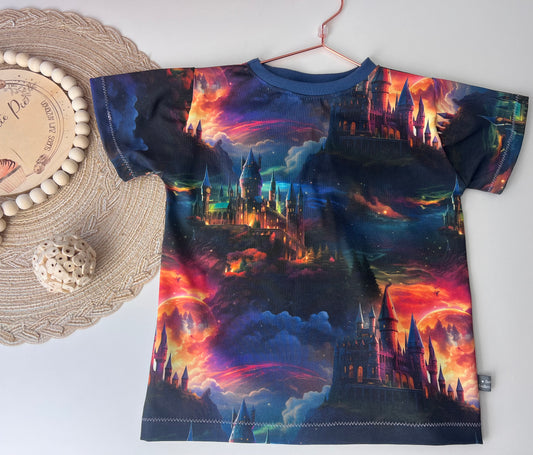 Sofortkauf Kinder T-Shirt Regenbogenschloss Gr. 110 | Bio Jersey Shirt | Verträumtes Märchen Design | Mädchen Shirt Handmade