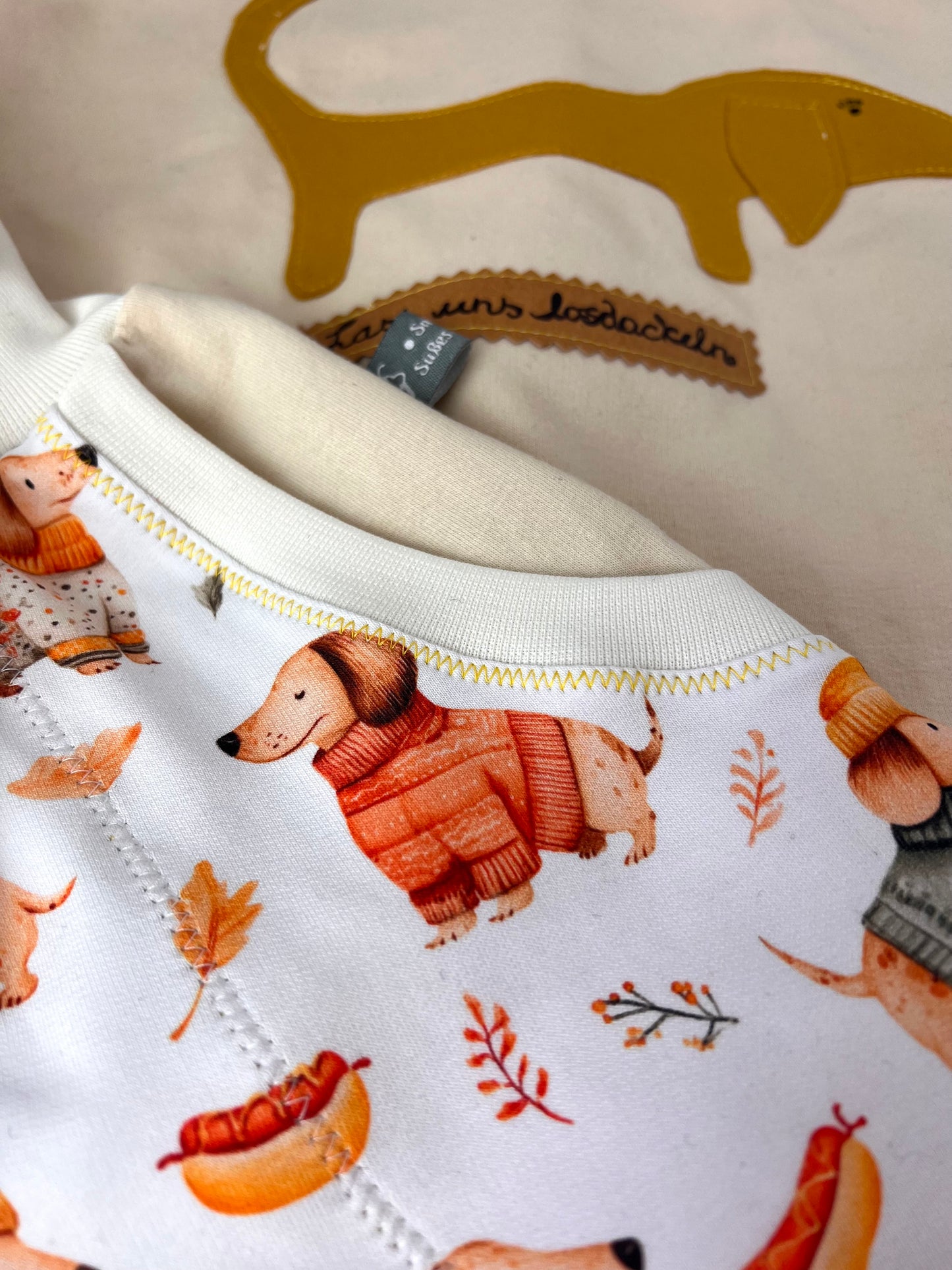 Dackel Kinder Set | Handmade Pullover & Hose | Bequeme Kindermode mit Hundemotiv | Geschenk für Hundeliebhaber Kinder