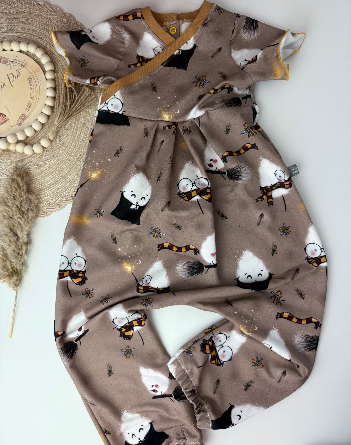 Pumpiger Haremromper „Magische Zuckerwatte“ | Bio Baumwolle | Handmade Baby Romper | Bequemer Einteiler | Mitwachsender Strampler