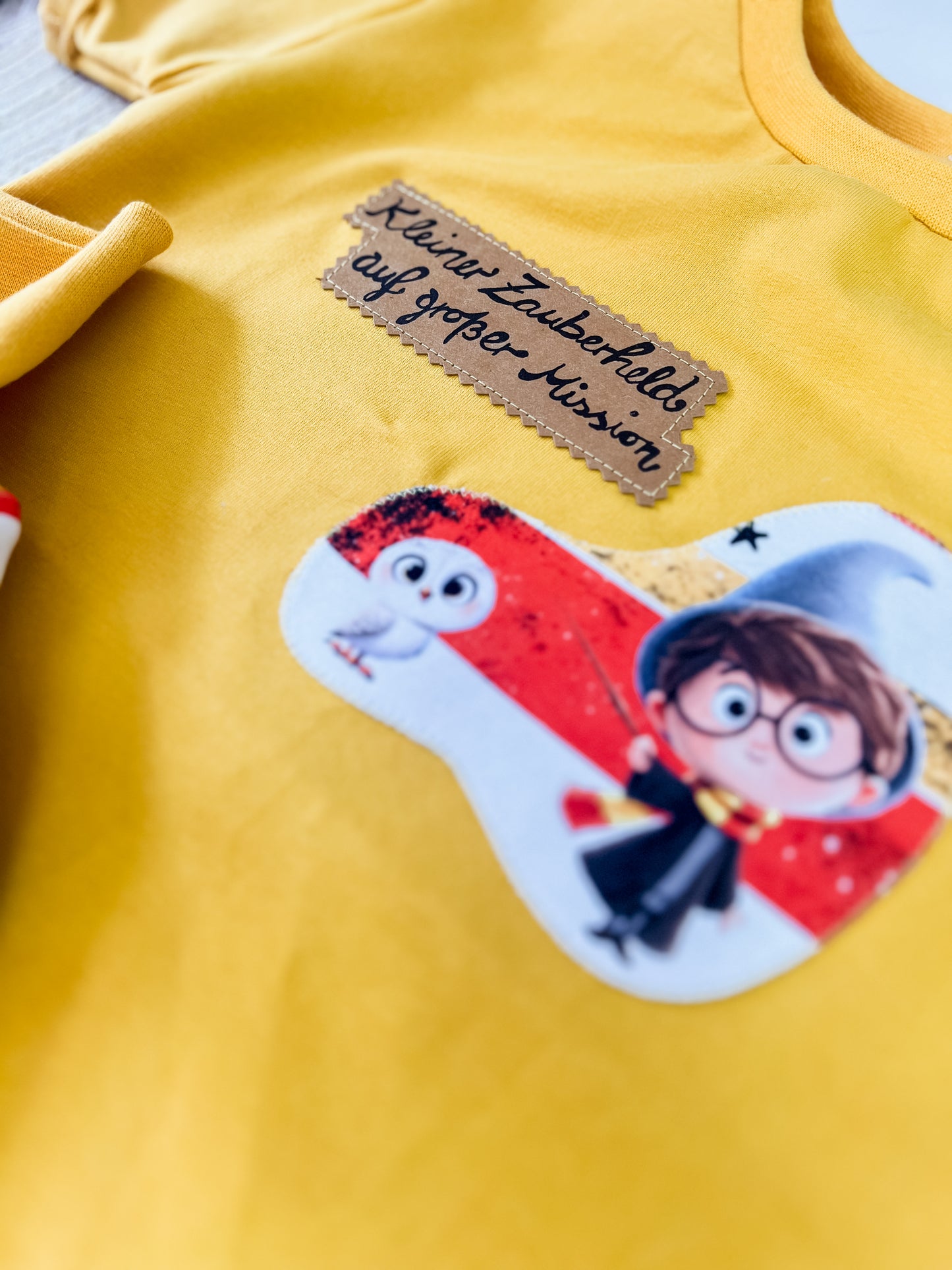Zauberhaftes Baby Set – T-Shirt mit Applikation & SnapPap Spruch + Shorts mit Zauberer & Eule – Handmade Kleidung für Kindern Gr. 62 - 128