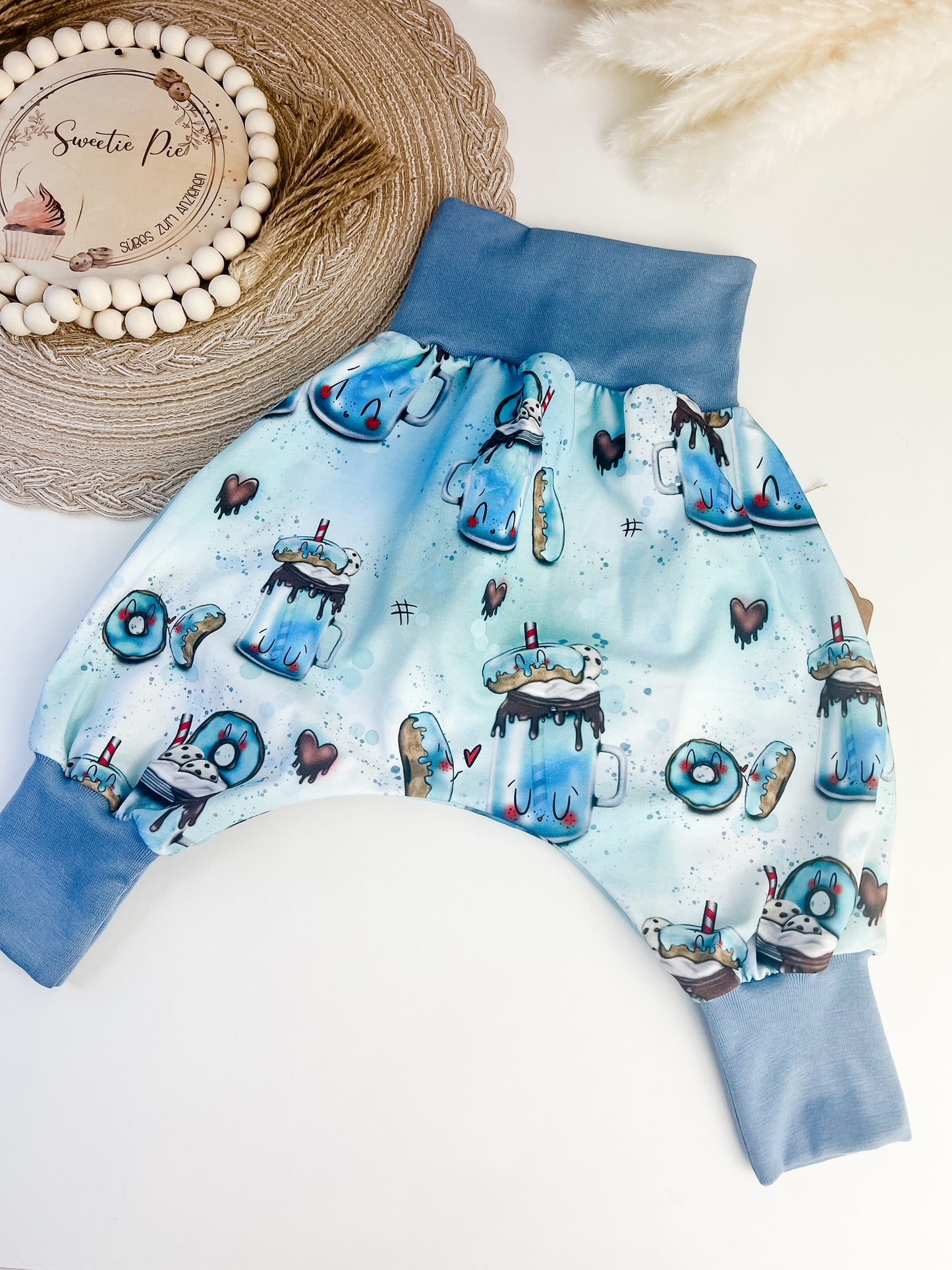Pumphosen Überraschungspaket, mitwachsend, Sparangebot, Bio Qualität, Baby Erstausstattung
