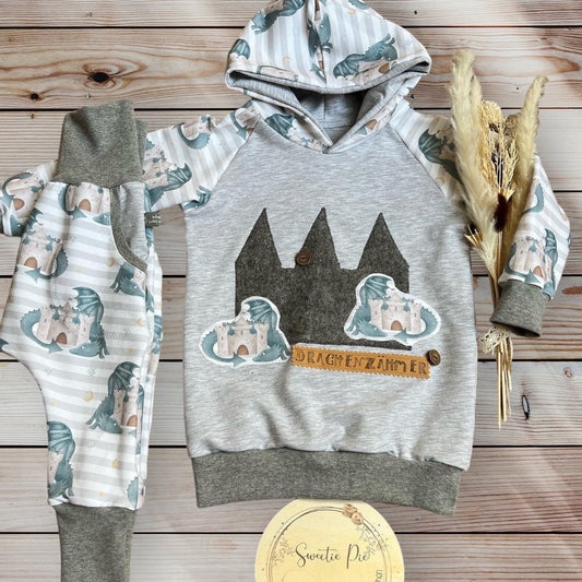 Oversized Baby und Kinder-Set: Hoodie mit Drachen Applikation und Slim Harem Hose – Bio French Terry, personalisierbar Gr. 62 - 128