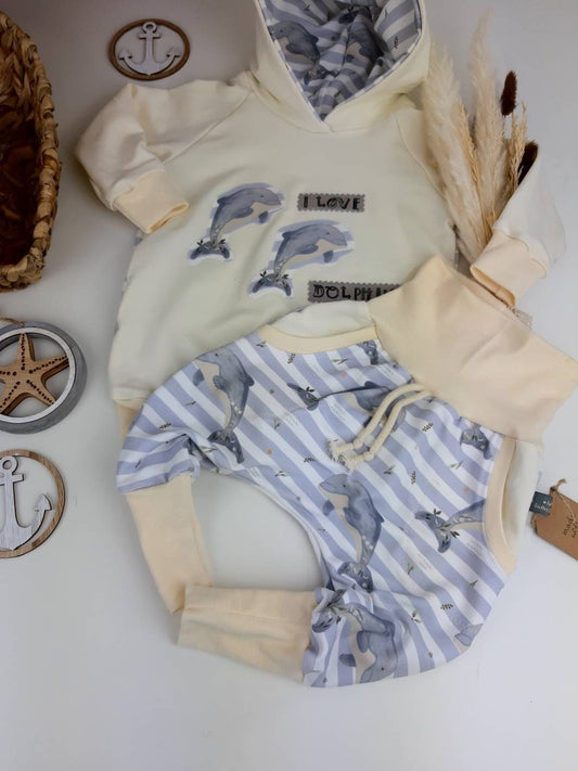 Oversized Baby und Kinder-Set: Hoodie mit Delfin-Applikation und Slim Harem Hose – Bio French Terry, Unisex, personalisierbar Gr. 62- 128